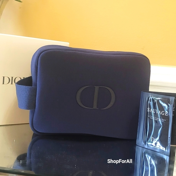 Dior - Picture 1 of 8